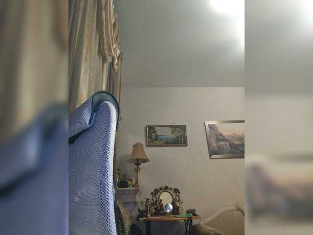 KarinkaSweet live cam on BongaCams