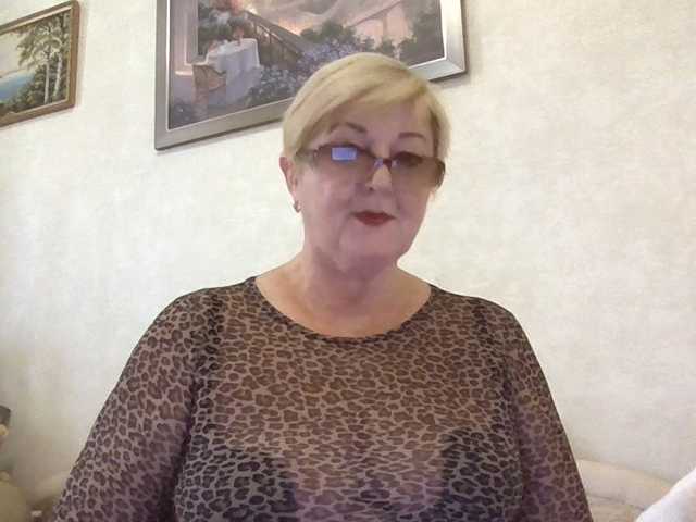 KarinkaSweet live cam on BongaCams