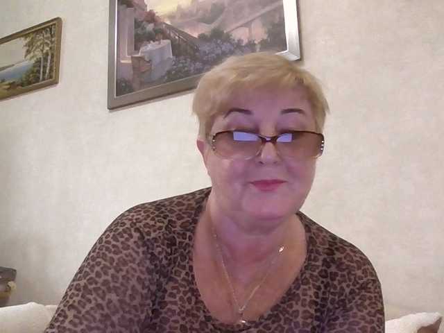 KarinkaSweet live cam on BongaCams