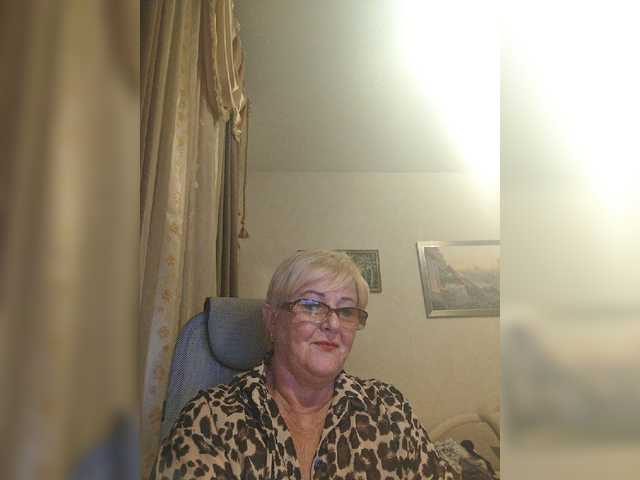 KarinkaSweet live webcam show