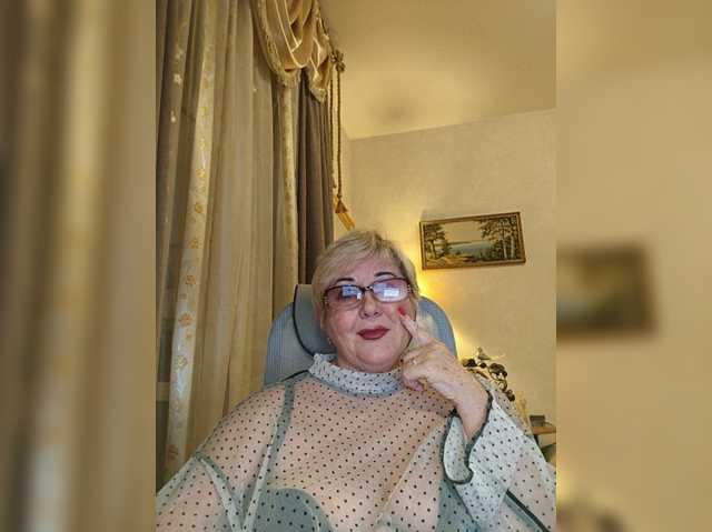 KarinkaSweet live cam on BongaCams