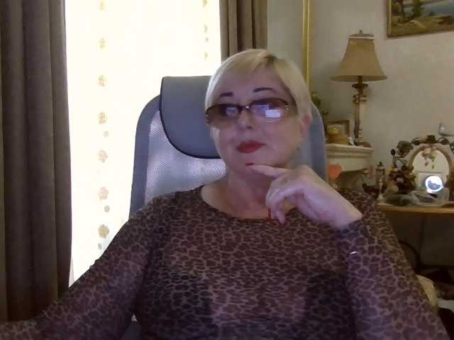 KarinkaSweet live cam preview