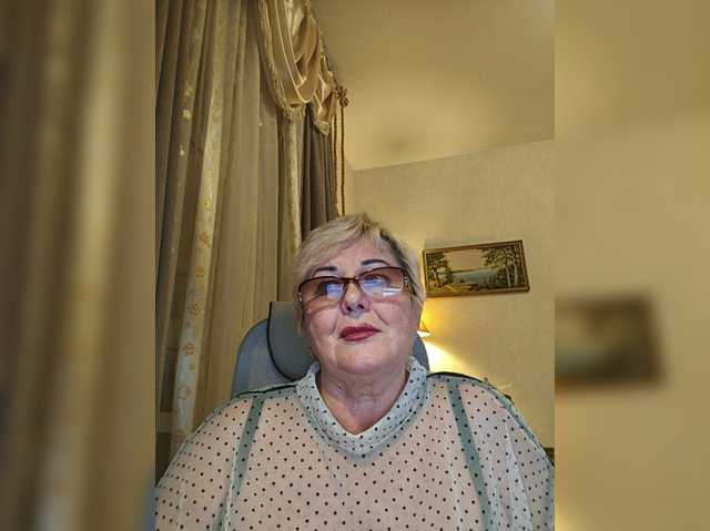 KarinkaSweet webcam