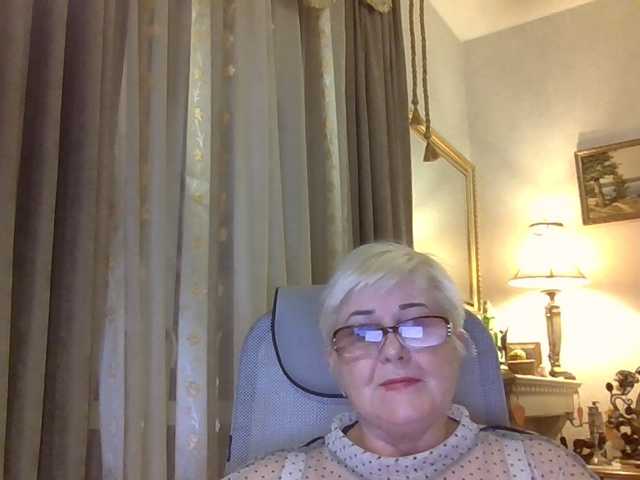 KarinkaSweet live cam on BongaCams