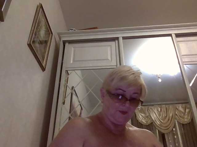 KarinkaSweet live webcam show