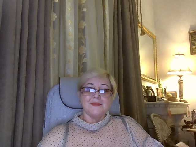KarinkaSweet live cam preview