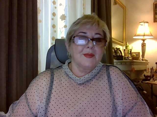 KarinkaSweet live cam on BongaCams
