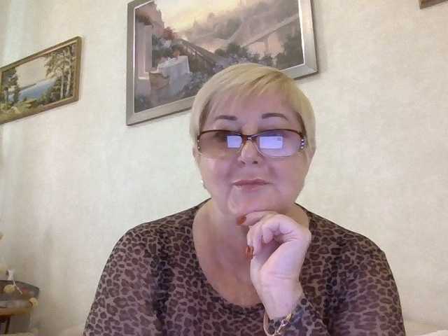 KarinkaSweet live cam on BongaCams