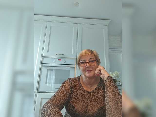 karinkasweet live sex show
