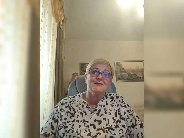 KarinkaSweet live webcam show
