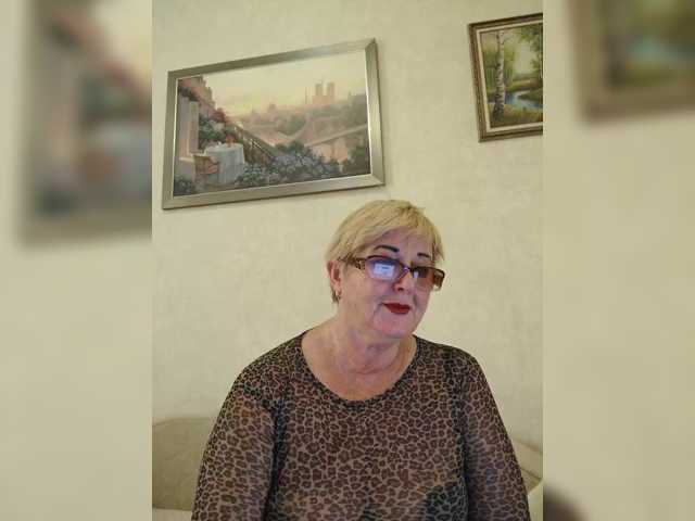 KarinkaSweet live cam on BongaCams