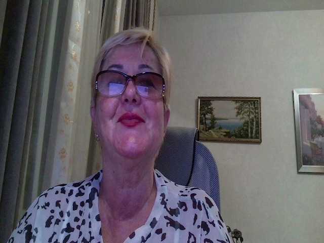 KarinkaSweet live webcam show