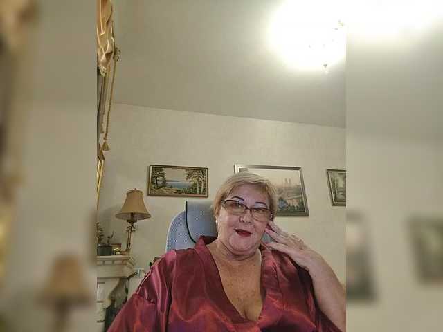 KarinkaSweet live cam on BongaCams