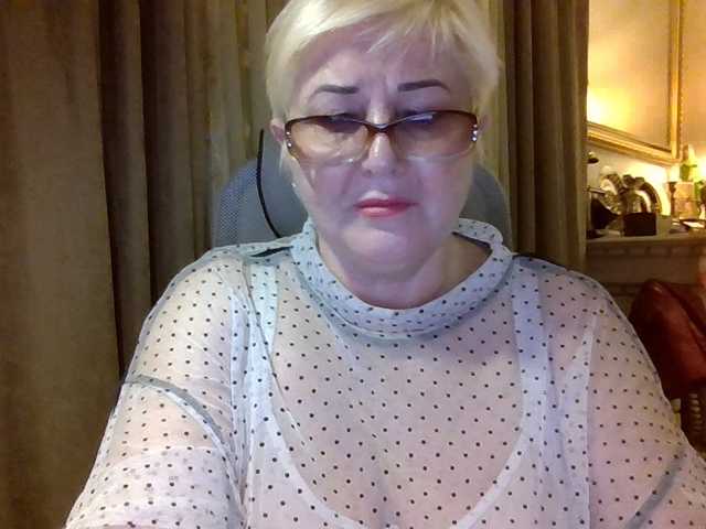 KarinkaSweet live cam on BongaCams