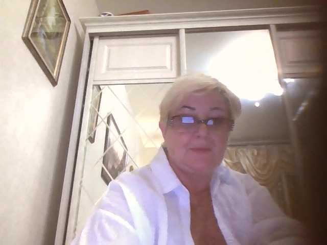 KarinkaSweet live cam on BongaCams