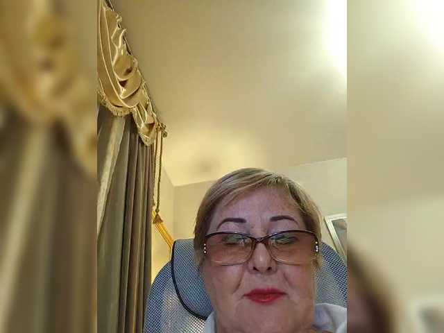 KarinkaSweet live cam