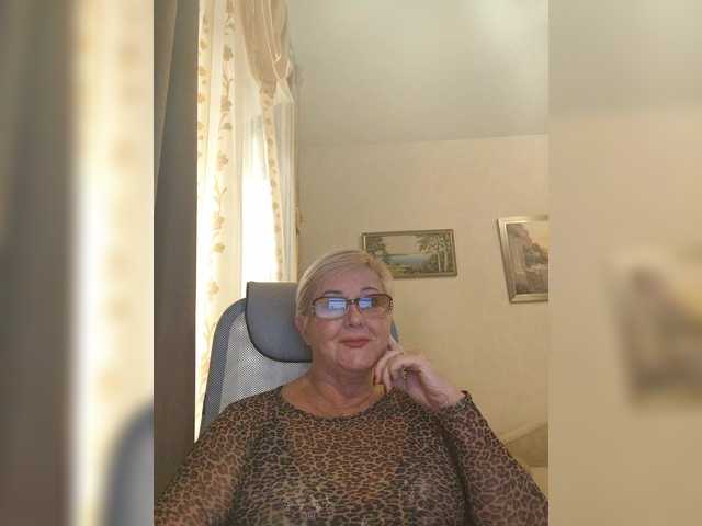 go to chat with KarinkaSweet