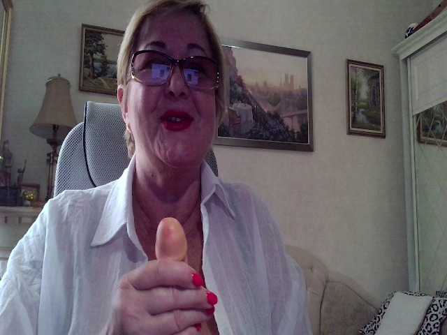 KarinkaSweet live cam on BongaCams