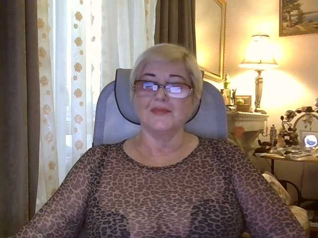 KarinkaSweet live cam on BongaCams