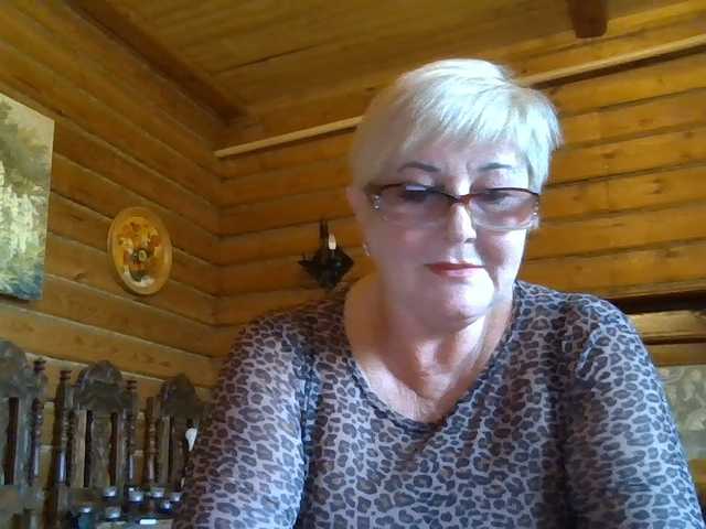 KarinkaSweet live cam on BongaCams