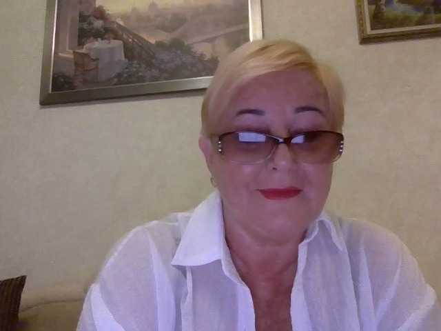 KarinkaSweet live cam on BongaCams