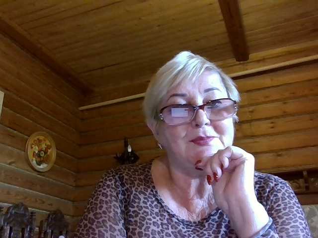 KarinkaSweet live cam on BongaCams