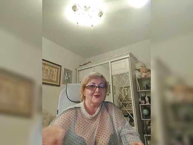 KarinkaSweet live cam