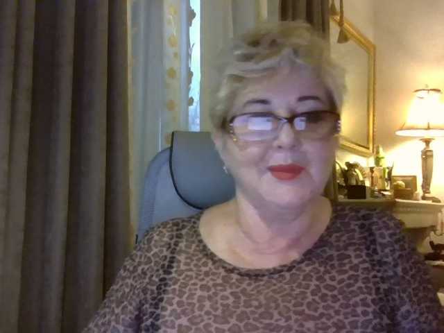 KarinkaSweet live cam preview