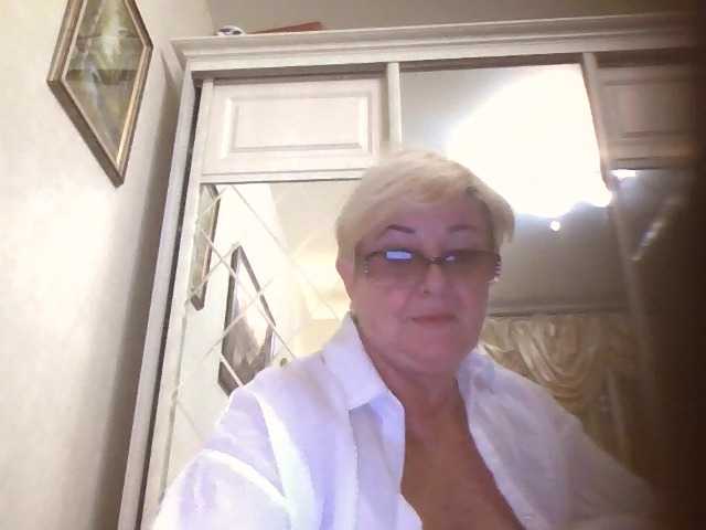 KarinkaSweet live cam on BongaCams