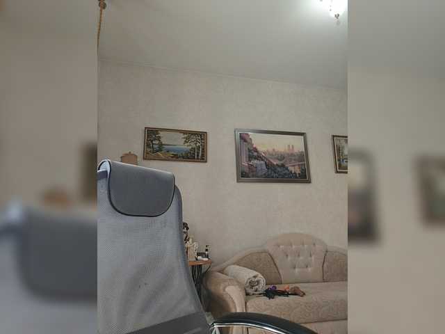 KarinkaSweet live cam on BongaCams