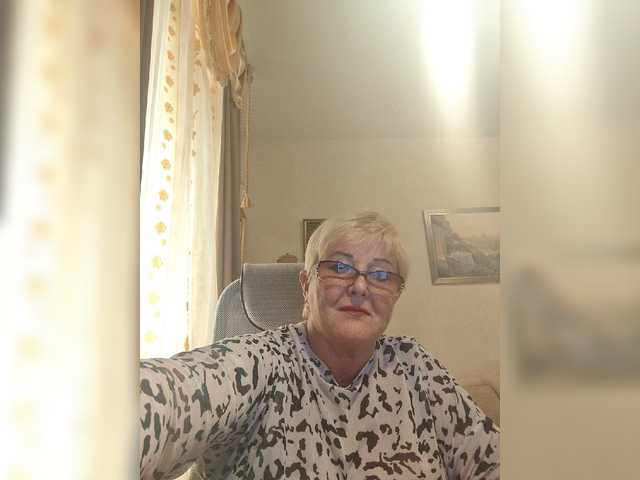 KarinkaSweet live webcam show