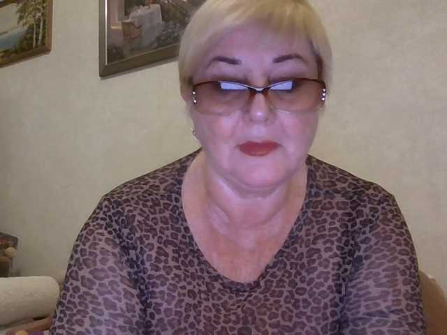 KarinkaSweet live cam on BongaCams