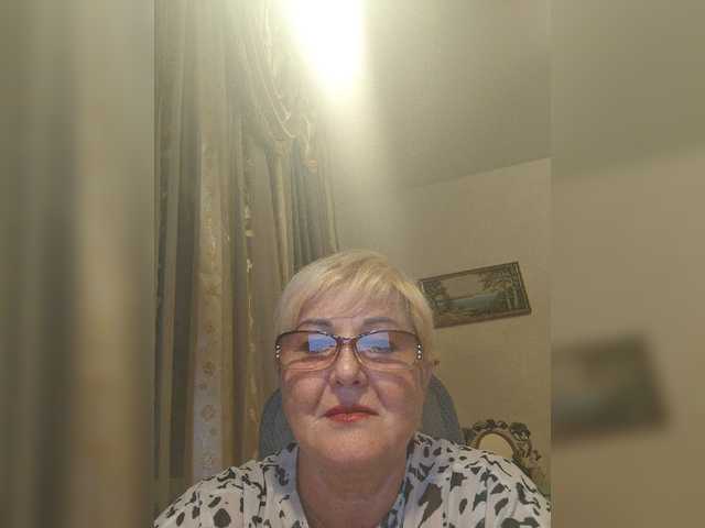 KarinkaSweet live webcam show