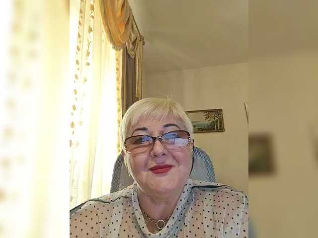 KarinkaSweet live cam on BongaCams
