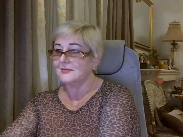 KarinkaSweet live cam preview