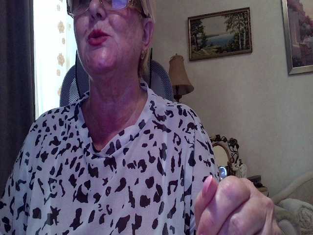 KarinkaSweet live webcam show