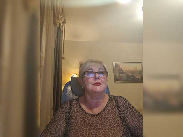 KarinkaSweet live cam on BongaCams