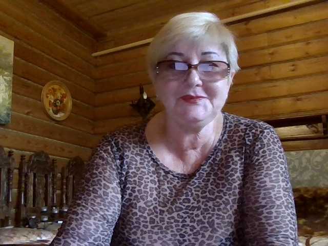 KarinkaSweet live cam preview