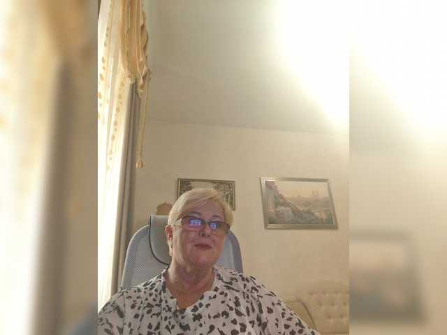 KarinkaSweet live webcam show