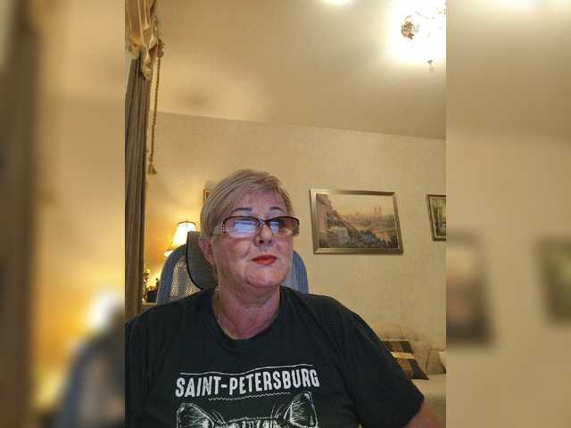 KarinkaSweet live cam