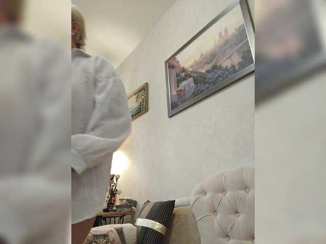 KarinkaSweet live cam on BongaCams
