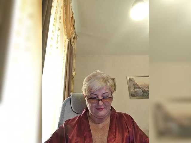 KarinkaSweet live cam on BongaCams