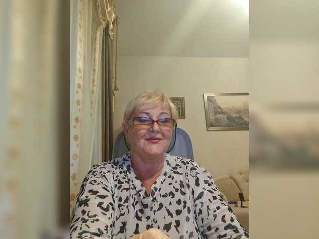 KarinkaSweet live webcam show