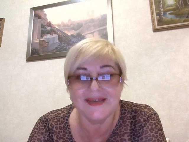 KarinkaSweet live cam preview