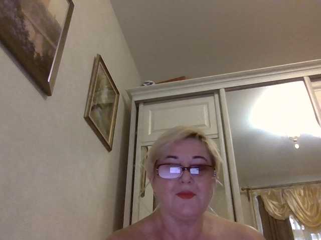 KarinkaSweet live cam preview