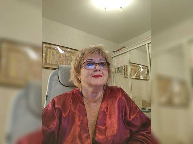 KarinkaSweet webcam