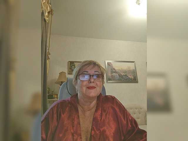 KarinkaSweet live cam on BongaCams