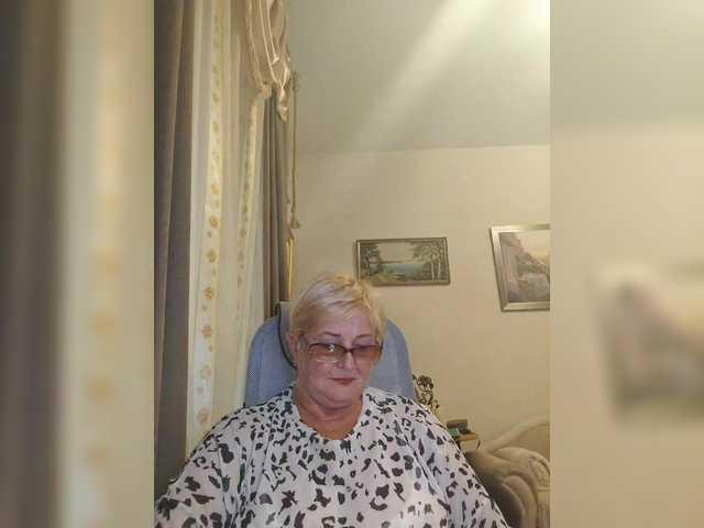 KarinkaSweet live webcam show