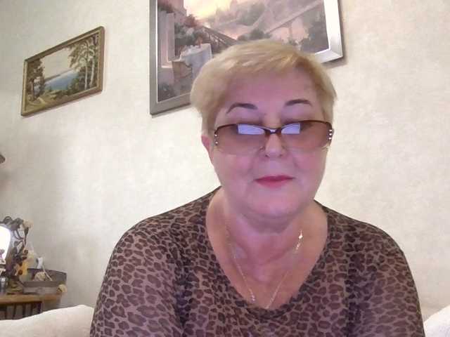 KarinkaSweet live cam on BongaCams