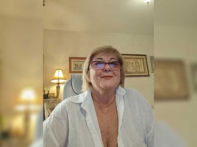 KarinkaSweet live cam
